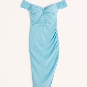 Abercrombie & Fitch off the shoulder ruched dress NWT (XS)
